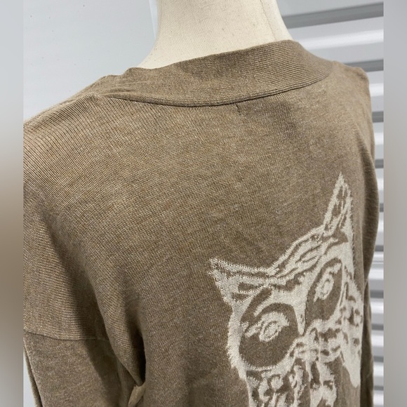 Tan Owl Long Sleeve Cardigan with big decorative Buttons by Kensie - Medium - Picture 6 of 9